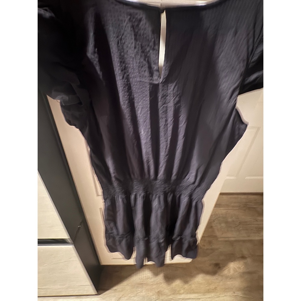 Vineyard‎ Vines Performance Dress Womens XXL Black V-Neck Flutter Sleeve Smocked - Picture 3 of 4